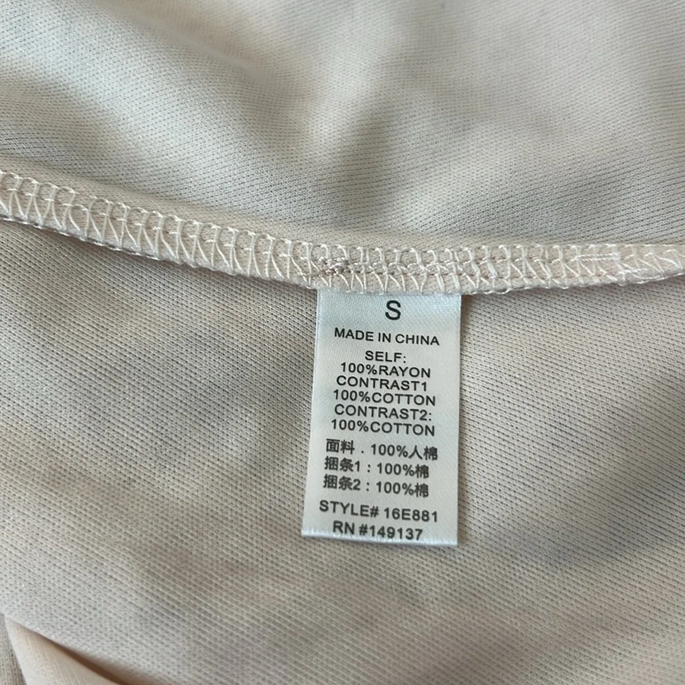Fashion On Earth euc women’s